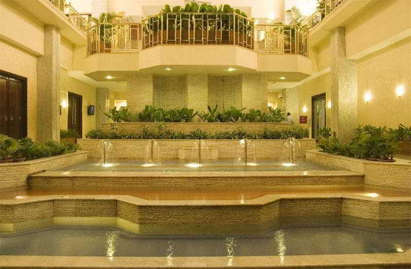 Le Meridien Bangalore Extérieur photo