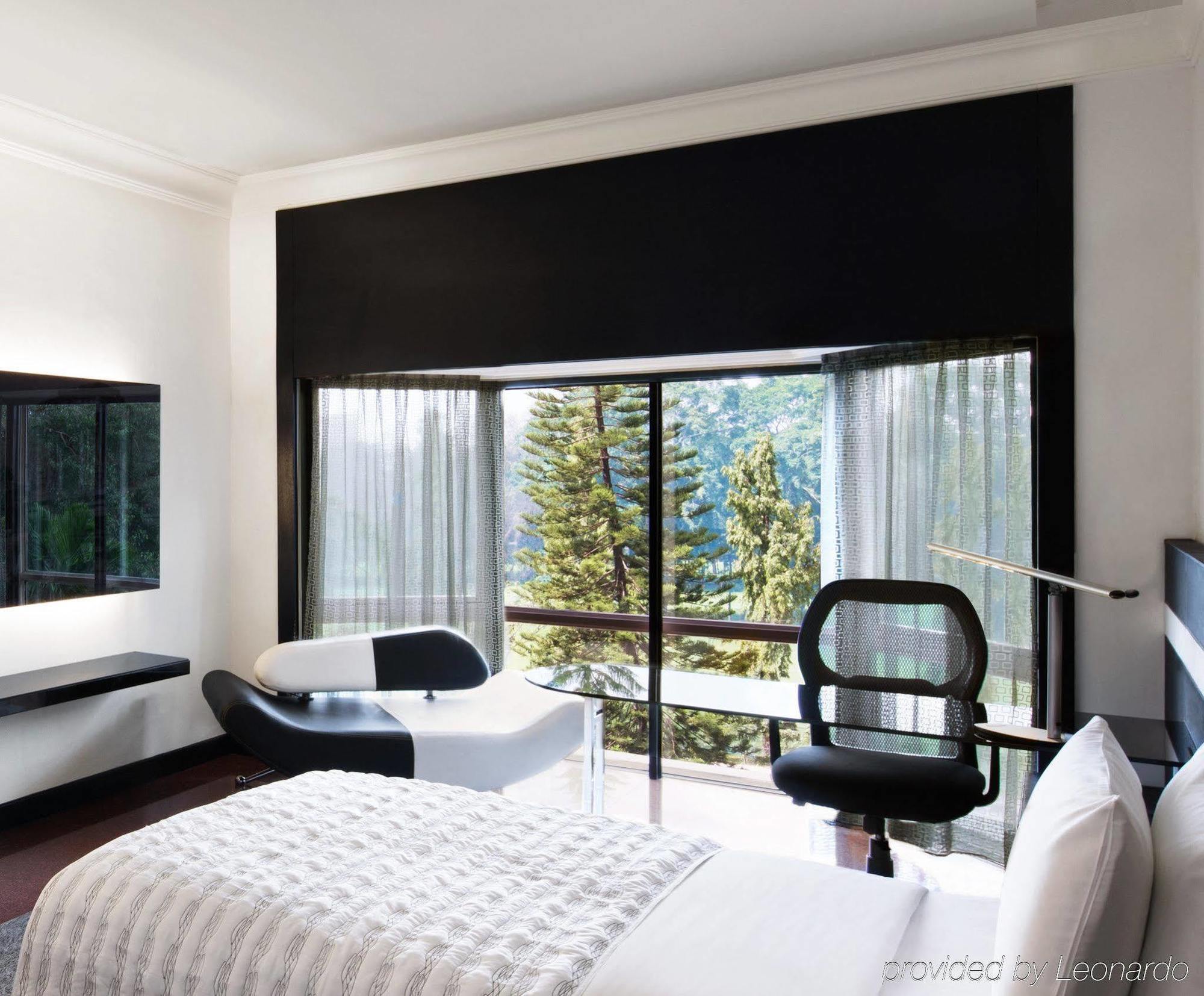 Le Meridien Bangalore Extérieur photo