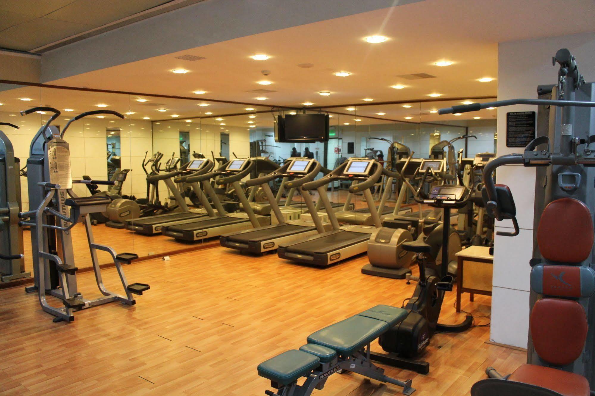 Le Meridien Bangalore Extérieur photo