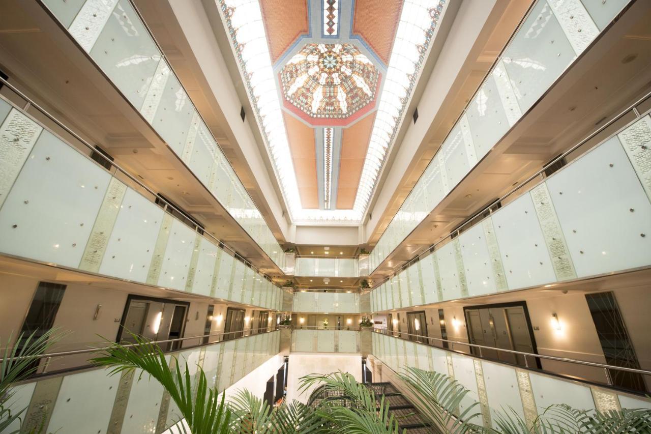 Le Meridien Bangalore Extérieur photo