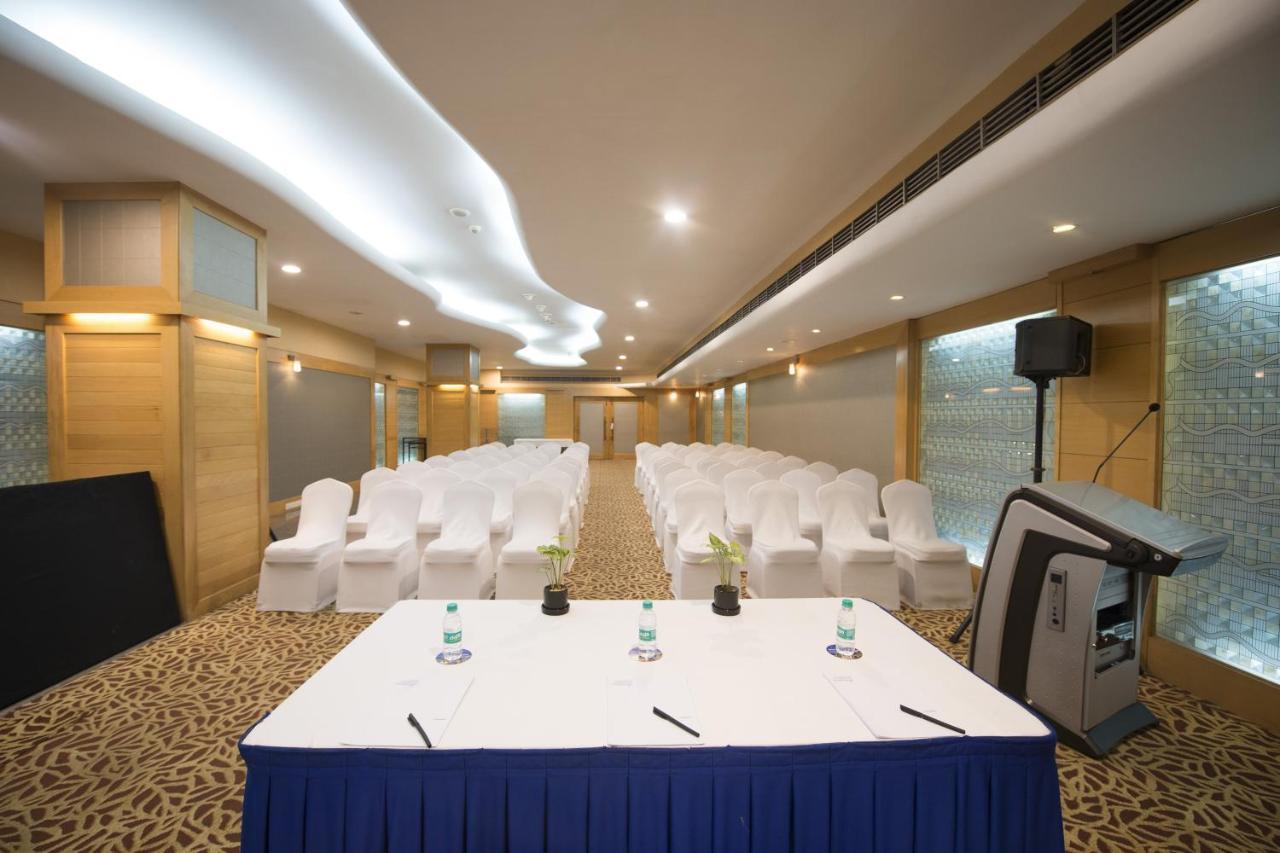 Le Meridien Bangalore Extérieur photo