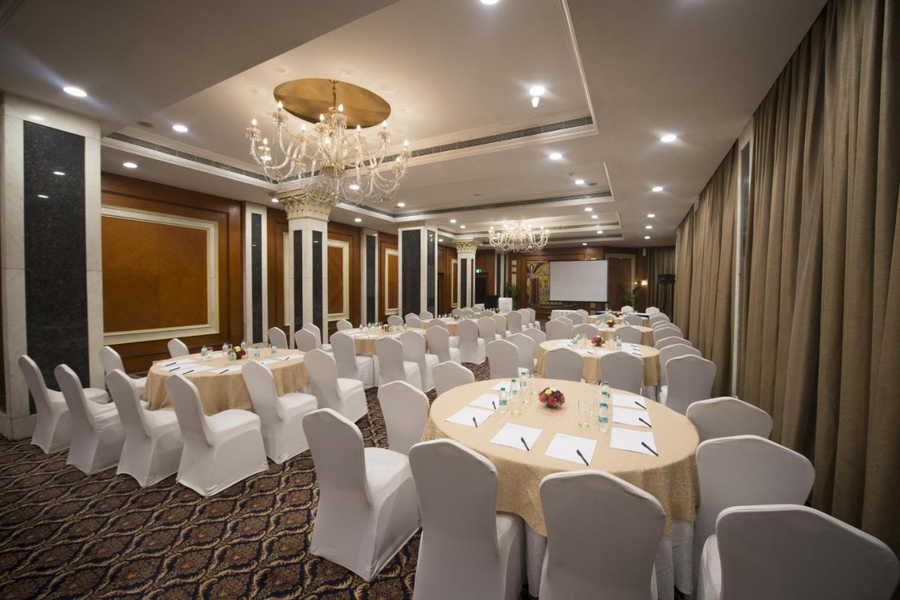 Le Meridien Bangalore Extérieur photo